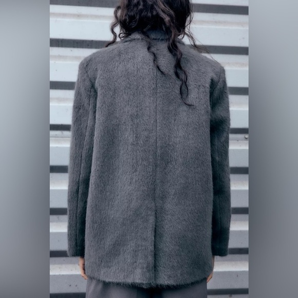 🦋 Bloggers Favorite 🦋 NWT Zara Faux Fur Soft Oversized Straight Cut Blazer M - Picture 11 of 16